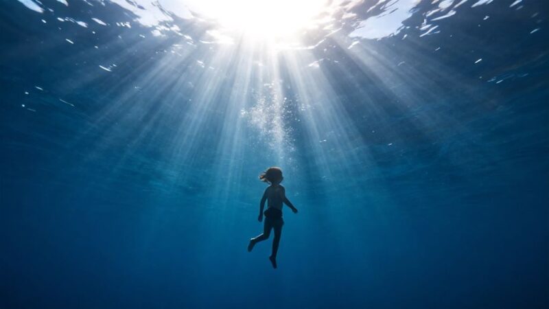 К чему снится что тонет ребенок